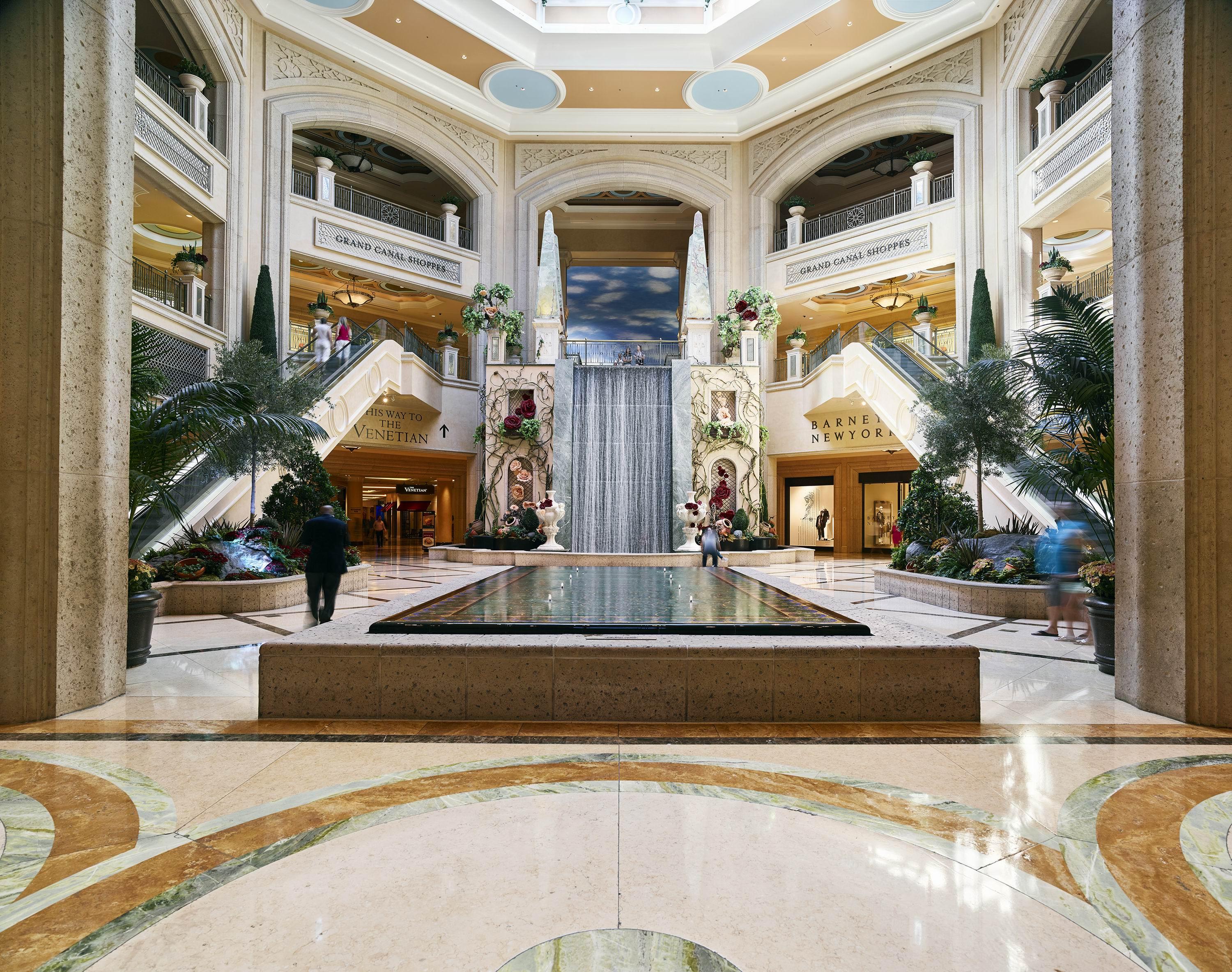 Hotel The Palazzo At The Venetian Las Vegas Exterior foto The lobby of the Four Seasons Hotel